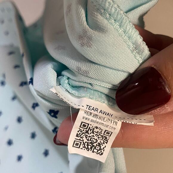 Under Armour Light Blue Ditsy Floral Sleeveless Polo Tank Top 1/4 Zip Sz M - Picture 8 of 9